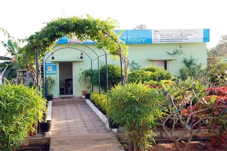 Residential plots for sale in Dakamarri, NRI Royal Dakamri Vizianagaram Highway Facing Layout,