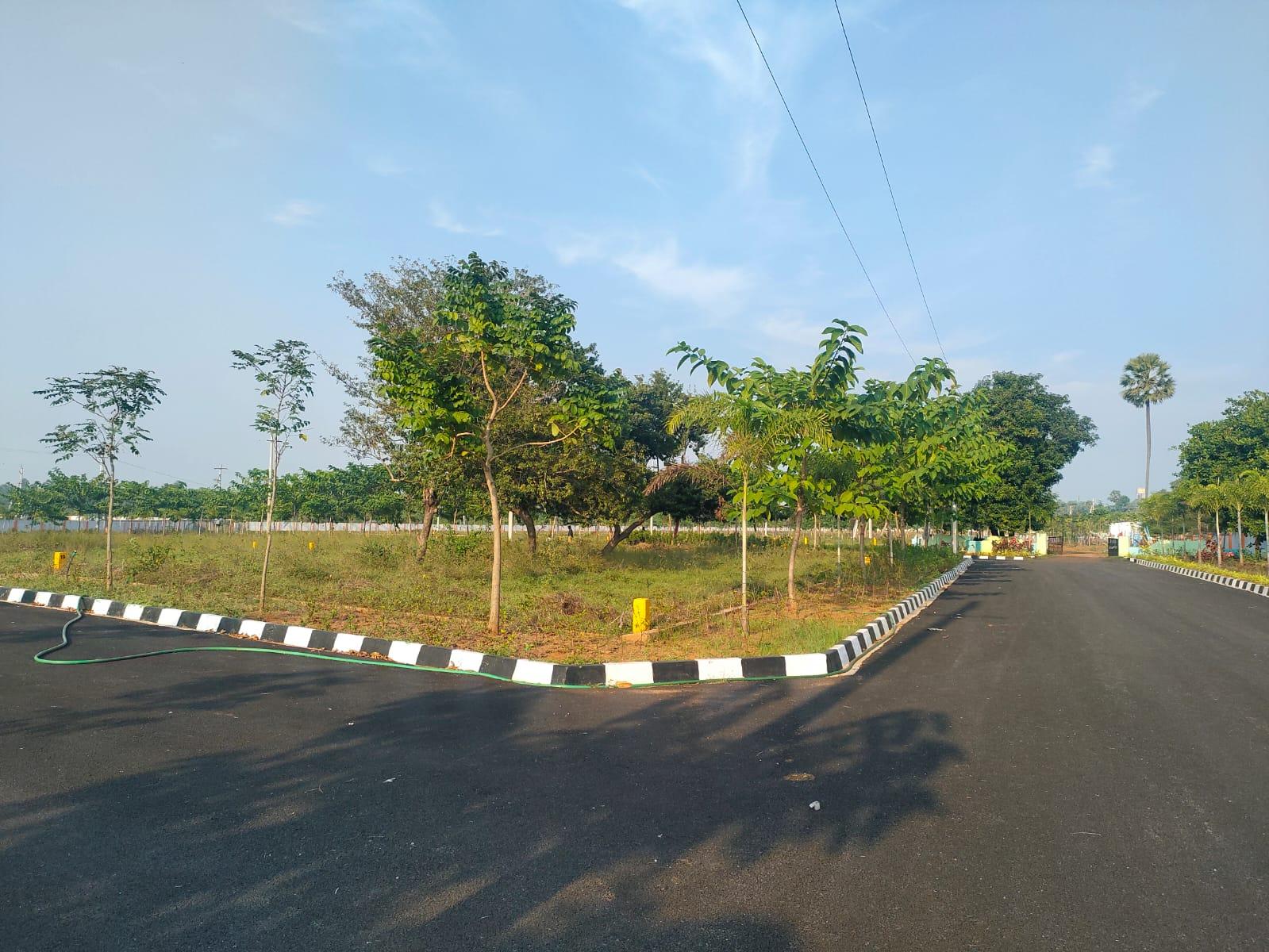 RESIDENTIAL PLOTS IN KAPULUPPADA, GOLDEN BEACH RSALE PLOTS IN KAPULUPPADA