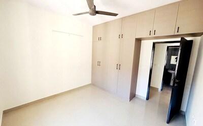Luxury Flat for sale in murali nagar Vizag , FLATS SALE IN MURALI NAGAR