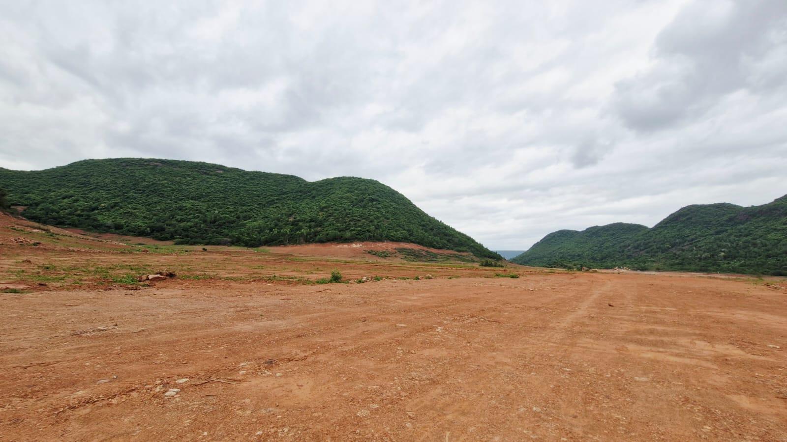 OPEN LANDS AT RAMAVARAM, SITE FOR SALE IN RAMAVARAM & GANDIGUNDA,