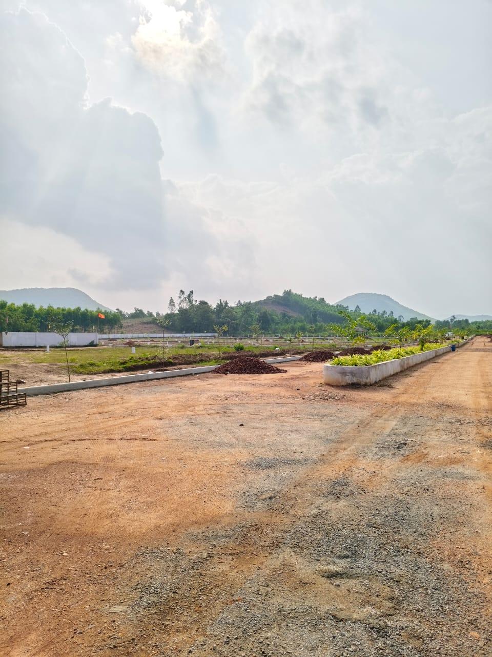 VMRDA-approved plots in Tarluvada, Residential plots for sale in Tarluvada, Open plots in Neelakundilu, Visakhapatnam