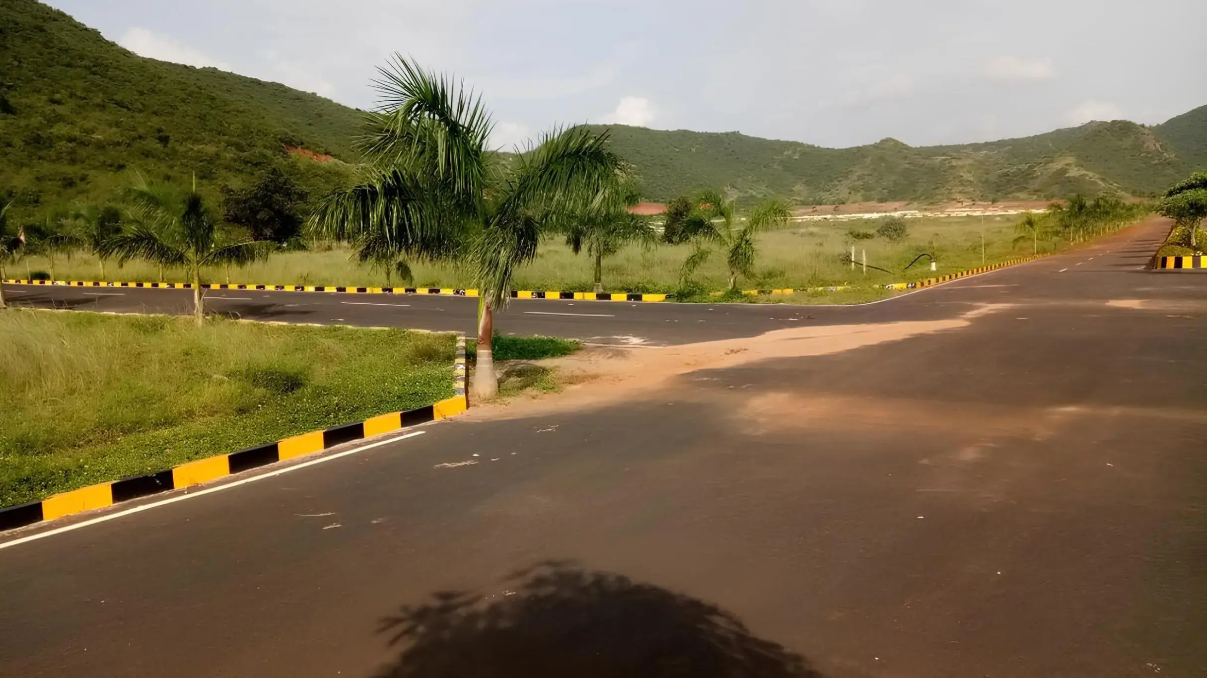 PLOTS IN  Kothavalasa, Kohinoor Hills Kothavalasa,VMRDA PLOTS IN  Kothavalasa,