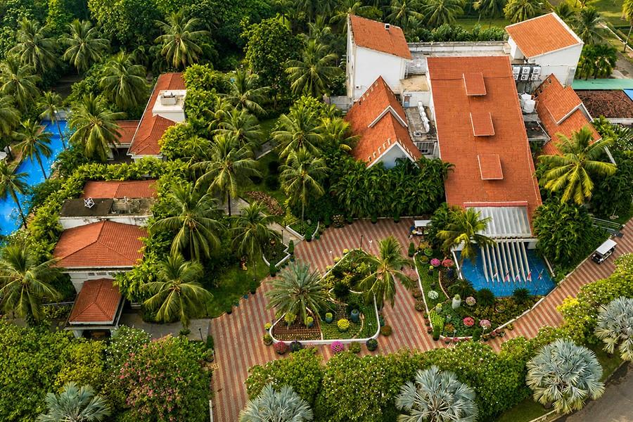 BEACH VIEW VILLA PLOTS IN BHOGAPURAM ,SUN RAY VILLAGE RESORT PLOTS  FOR SALE